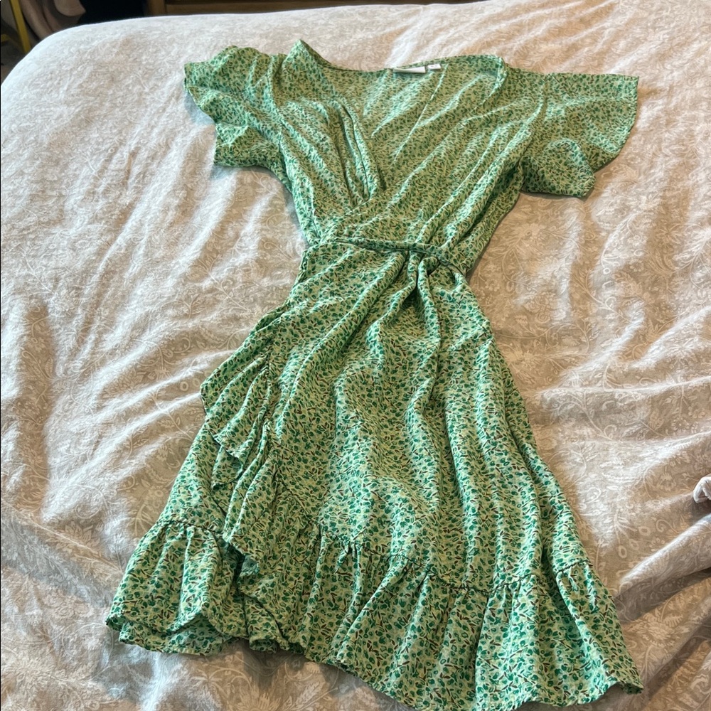 VILA Green Floral Wrap Dress